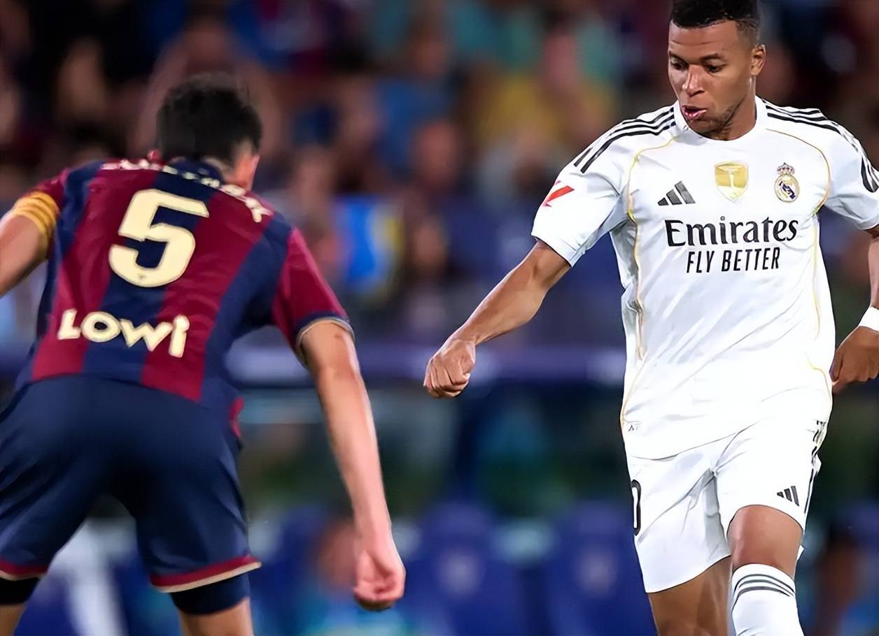 开云平台 -风云突变武汉三镇冲刺阶段战术微调，西甲版图或变，赛场秩序良好，身体对抗强度拉满的简单介绍